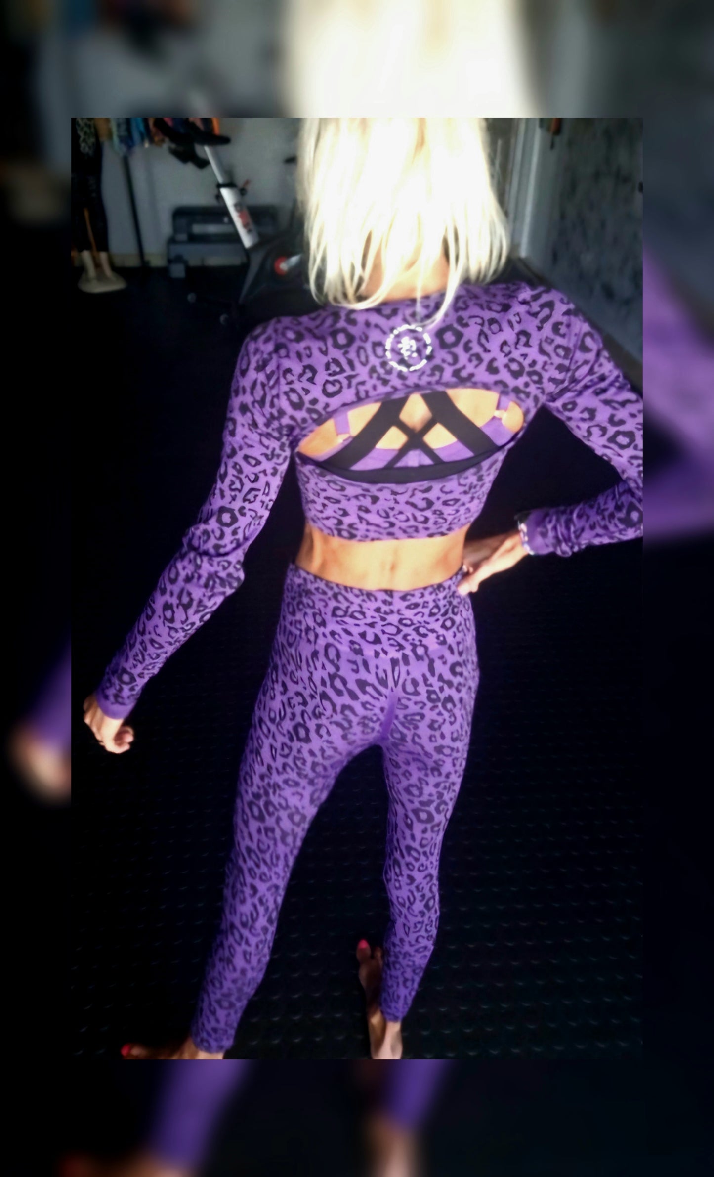 Velvet Panther Cropped Thumbhole