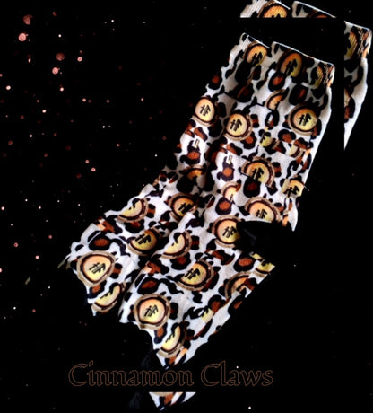 Cinnamon Claws Crew Socks