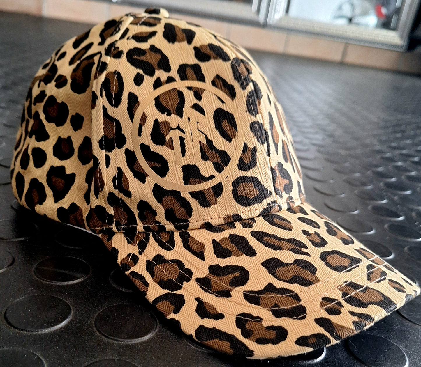Savanna Crown