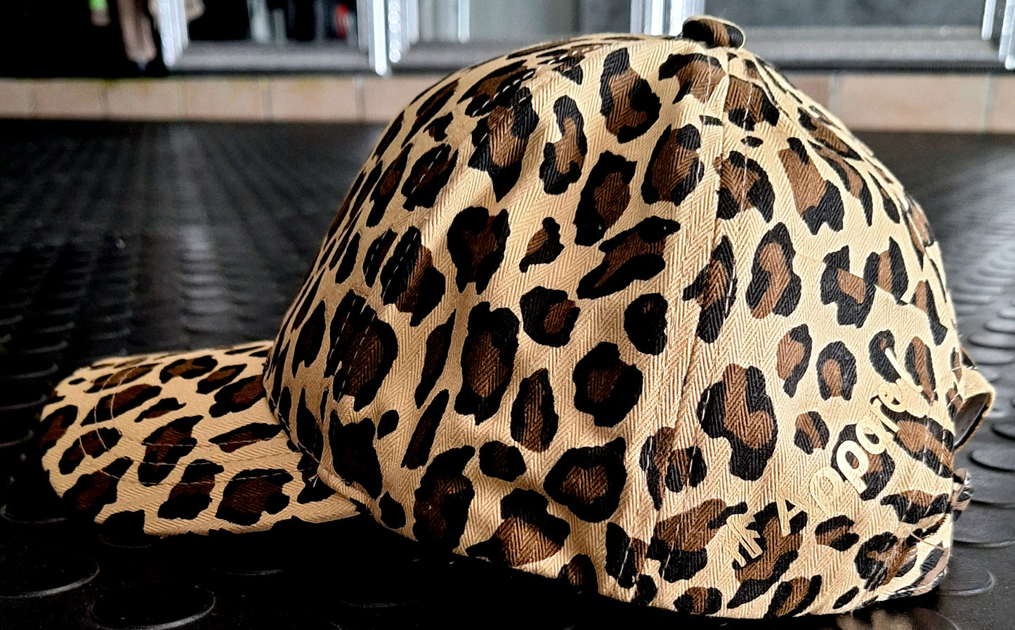 Savanna Crown