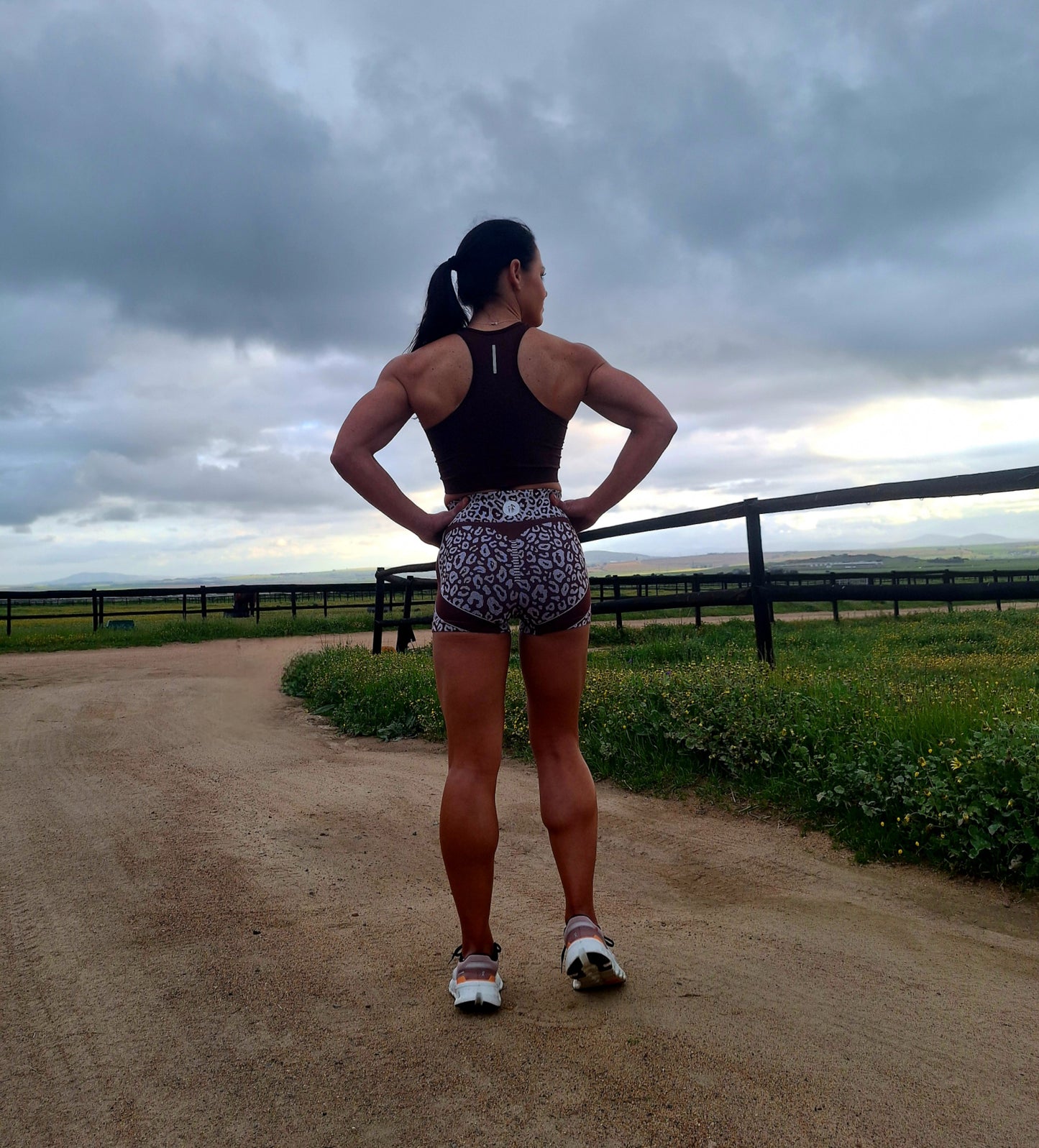 Mocha Spots Short Tight